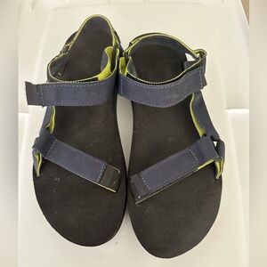 Men’s Size 12 Teva Sandals Blue.